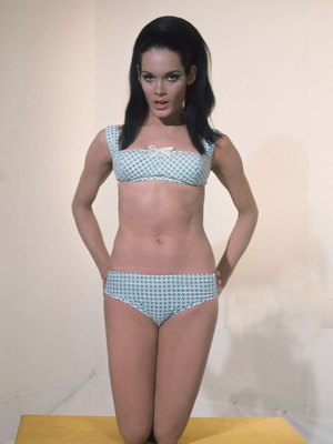 Martine Beswick