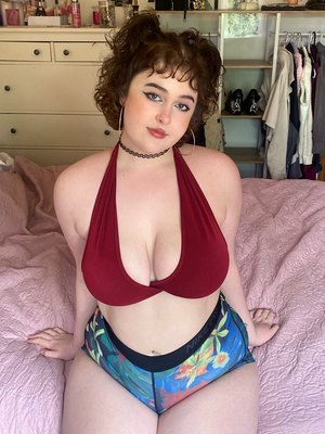 Mila Bloom