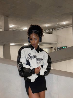 Onyi Alaike