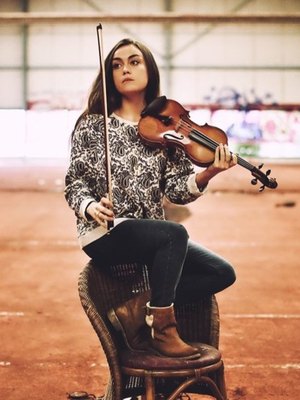 Pauline Croze