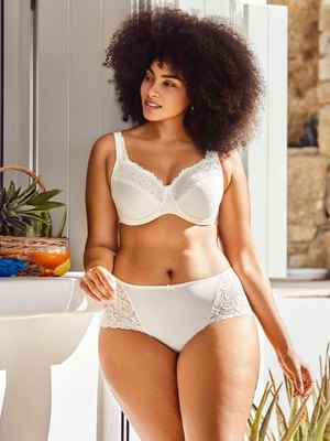 Shadia Ampadu