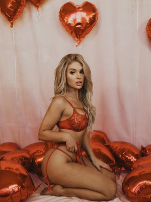 Whitney Williams (MUA)