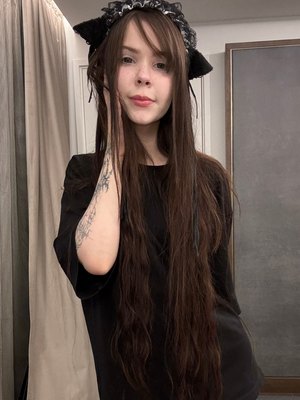 Ari (Onlyfans)