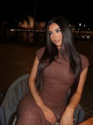 Farrah Le