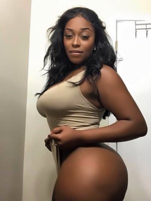 Holly Tushe