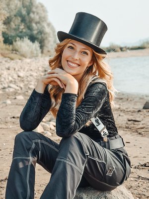 Laura Katharina Anneser