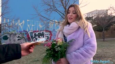 Horny blonde with big tits got fucked