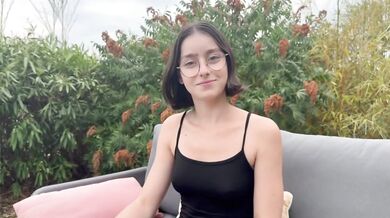 Petite 18-year-old gives the best of herself in a FMM threesome
