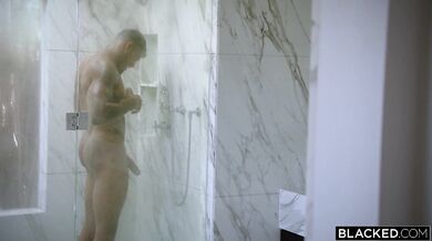Ana Rose's tight pussy take on BBC twice her size in a steamy shower