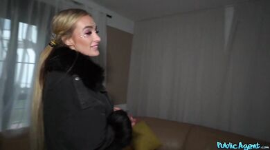 Blonde babe dancer gets a surprise tip and a cumshot