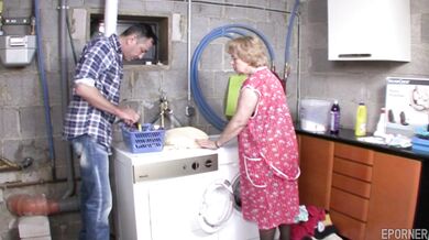 Washing machine sex with a blonde grandma