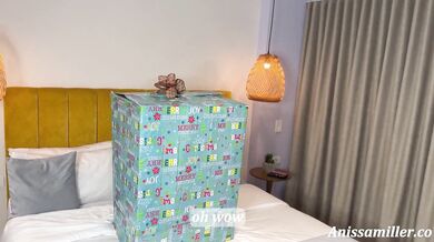 Naughty stepdaughter begs stepdad for a Christmas pounding in this taboo holiday scene