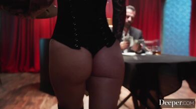 Total office domination as Valerica Steele squirts all over her boss during a hardcore session